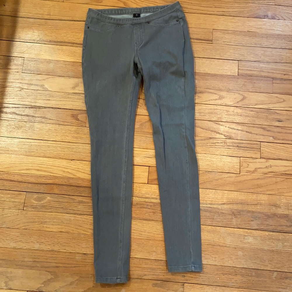 Hue jean leggings in size Small